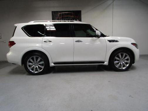 2013 INFINITI QX56 Base