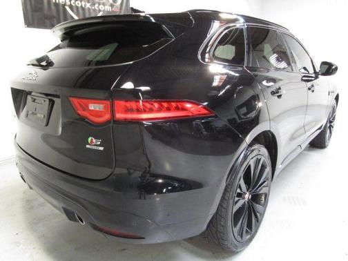 2017 Jaguar F-PACE S