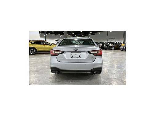 2022 Subaru Legacy Limited XT