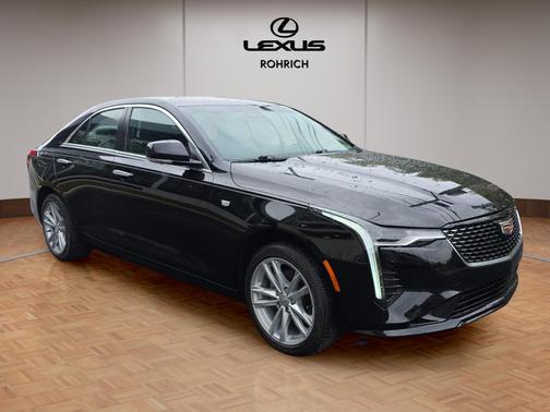 2022 Cadillac CT4 Luxury