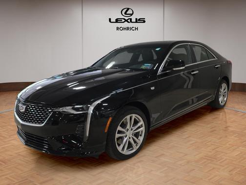 2022 Cadillac CT4 Luxury