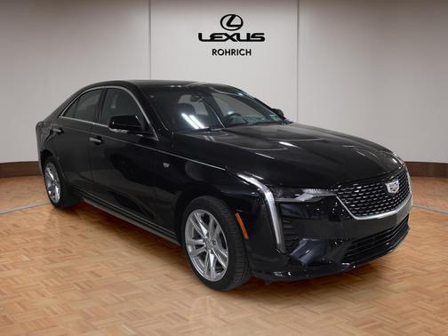 2022 Cadillac CT4 Luxury