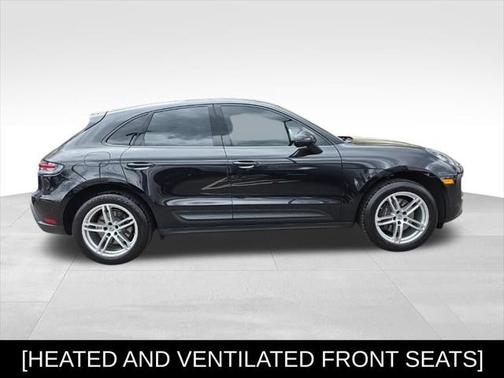 2022 Porsche Macan Base