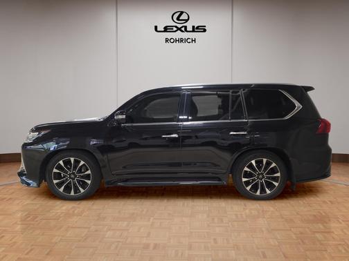 2021 Lexus LX 570 Three-Row