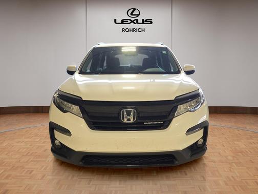 2022 Honda Pilot AWD Black Edition