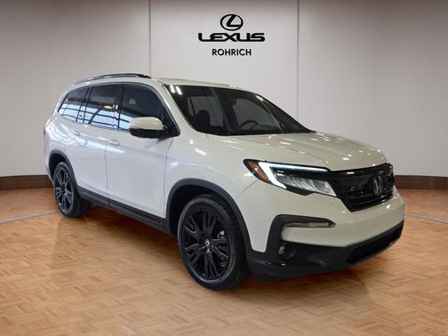 2022 Honda Pilot AWD Black Edition