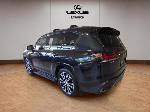 2024 Lexus LX 600 Luxury