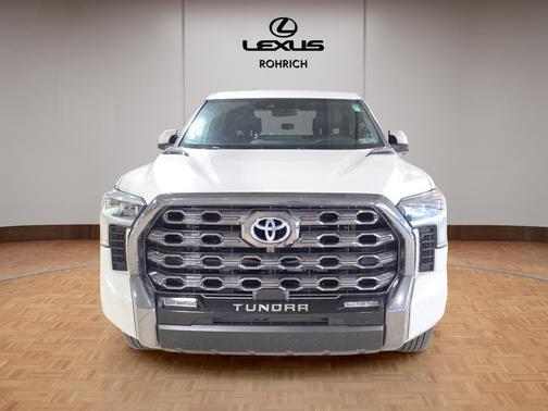 2024 Toyota Tundra Hybrid Platinum