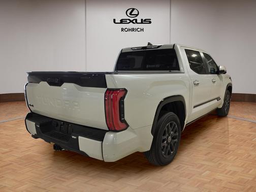 2024 Toyota Tundra Hybrid Platinum