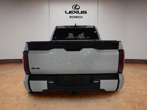 2024 Toyota Tundra Hybrid Platinum