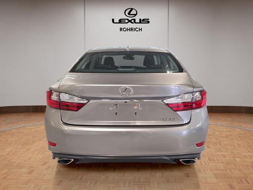 2018 Lexus ES 350 Base