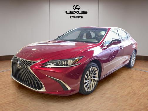2022 Lexus ES 300h Luxury