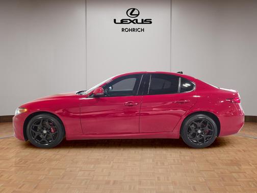 2020 Alfa Romeo Giulia Sport