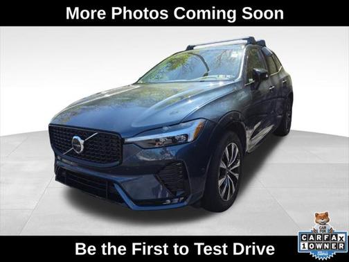 2024 Volvo XC60 B5 Plus Dark Theme
