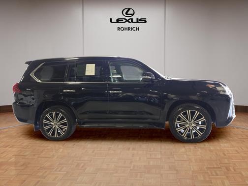 2021 Lexus LX 570 Three-Row