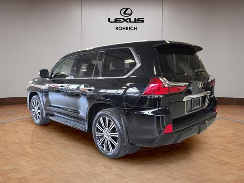 2021 Lexus LX 570 Three-Row