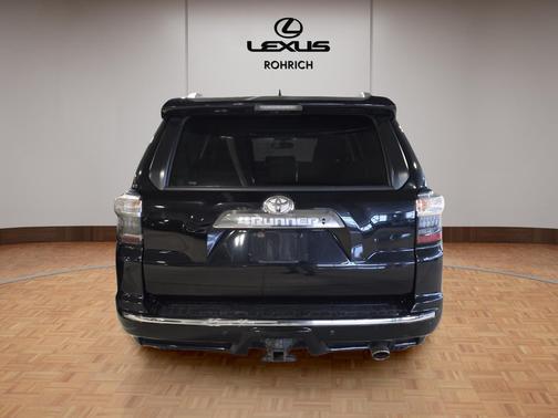 2017 Toyota 4Runner SR5