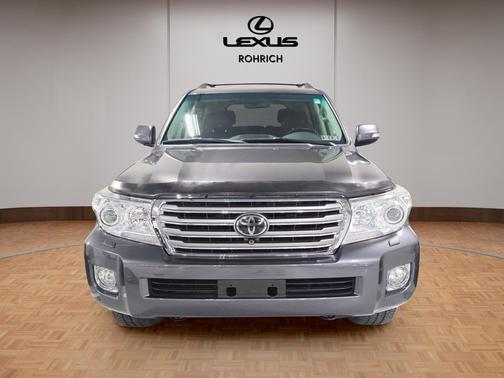 2013 Toyota Land Cruiser Base