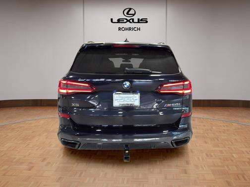 2022 BMW X5 M50i
