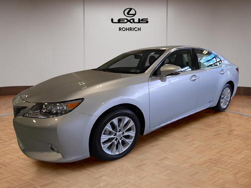 2013 Lexus ES 300h Base