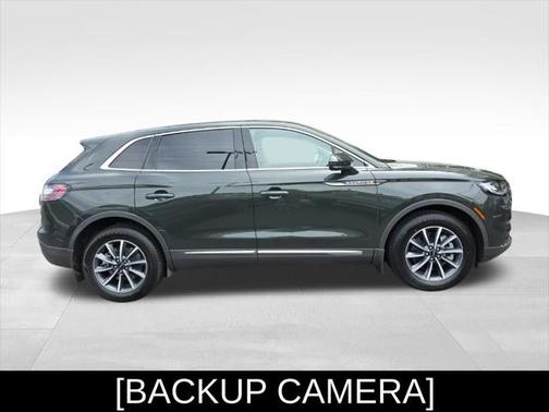 2022 Lincoln Nautilus Standard