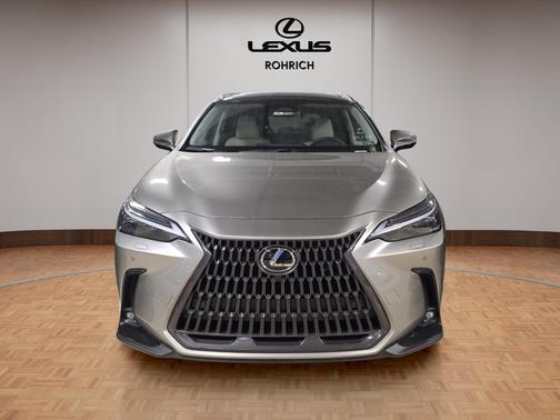 2025 Lexus NX 450h+ Luxury