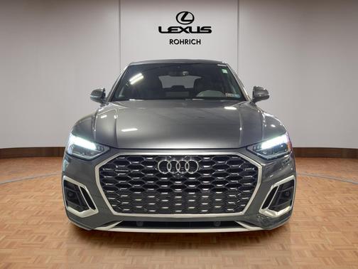2022 Audi Q5 45 S line Premium Plus