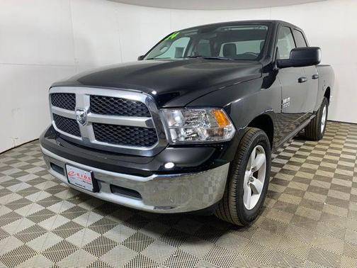 Diamond Black Crystal Pearlcoat 2024 RAM 1500 Classic SLT