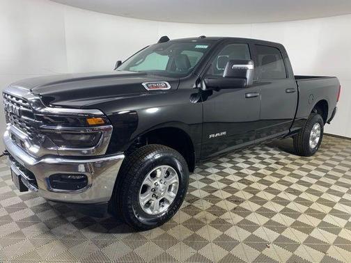 Diamond Black Crystal Pearlcoat 2026 RAM 2500 Big Horn Crew Cab 4x4 6'4' Box