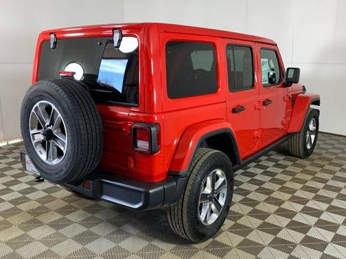 Firecracker Red Clearcoat 2023 Jeep Wrangler 4-Door Sahara