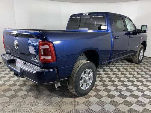 2023 RAM 2500 Laramie Crew Cab 4x4 6'4' Box