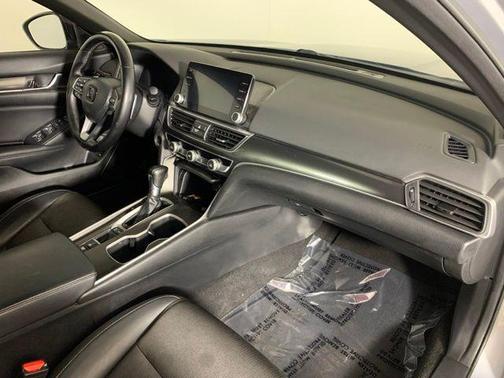 Lunar Silver Metallic 2018 Honda Accord Sport
