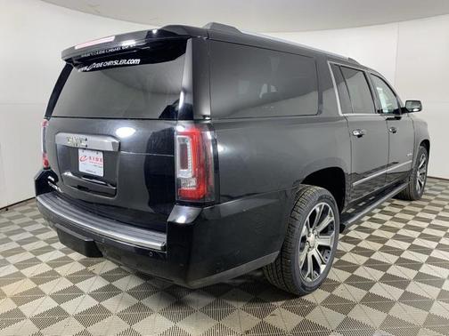 2017 GMC Yukon XL Denali