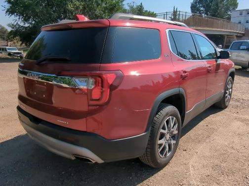 2023 GMC Acadia AWD SLT