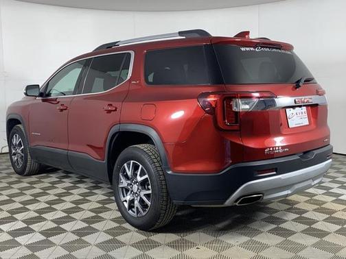 2023 GMC Acadia AWD SLT