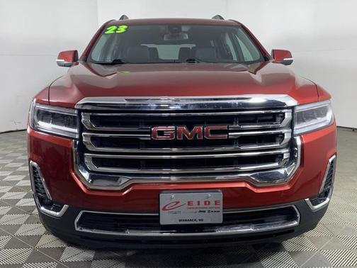 2023 GMC Acadia AWD SLT