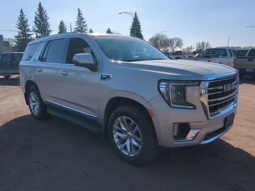 2023 GMC Yukon SLT