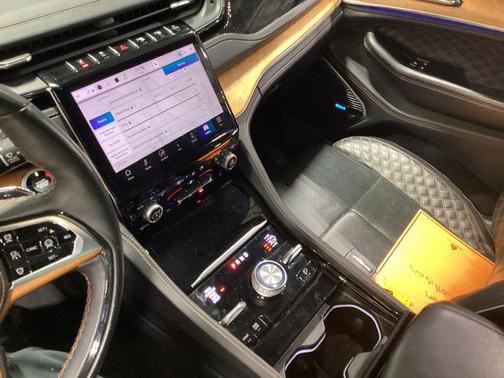 2022 Jeep Grand Cherokee L Summit