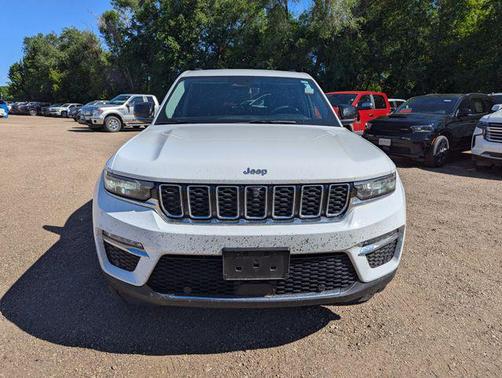 Bright White Clearcoat 2023 Jeep Grand Cherokee Limited