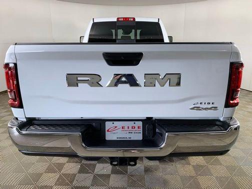 Bright White Clearcoat 2025 RAM 3500 Tradesman Crew Cab 4x4 8' Box