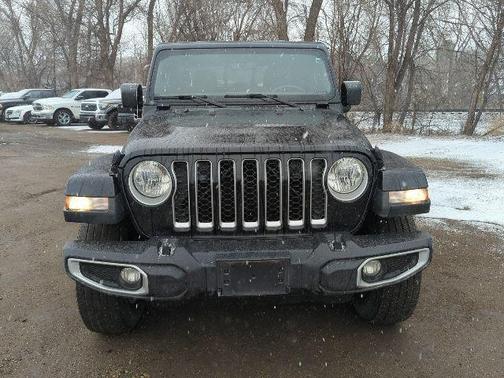2022 Jeep Gladiator Overland