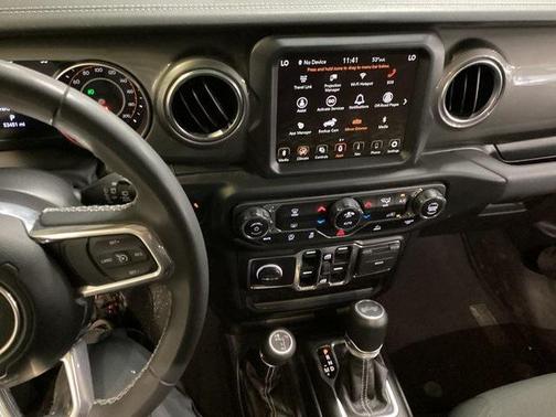 2023 Jeep Wrangler 4-Door Sahara