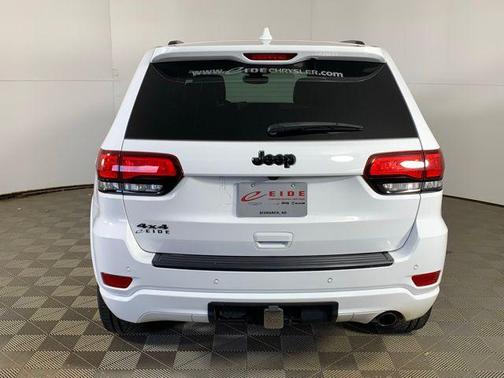 Bright White Clearcoat 2020 Jeep Grand Cherokee Altitude