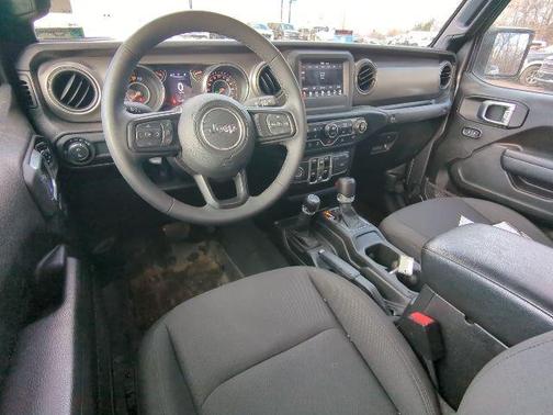 2023 Jeep Gladiator Sport S