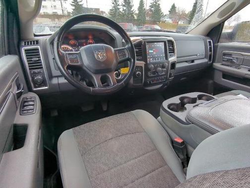 2018 RAM 2500 Big Horn Crew Cab 4x4 6'4' Box