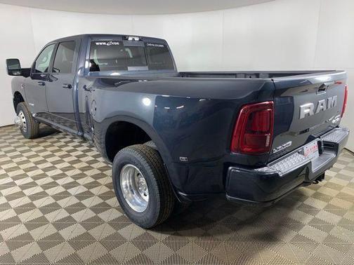 2026 RAM 3500 Laramie Crew Cab 4x4 8' Box