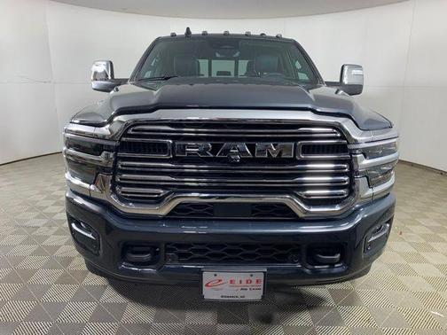 2026 RAM 3500 Laramie Crew Cab 4x4 8' Box