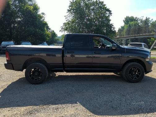 2016 RAM 1500 Sport
