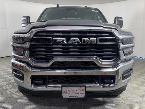 2025 RAM 2500 Tradesman Crew Cab 4x4 8' Box