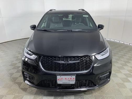 2025 Chrysler Pacifica Hybrid Select